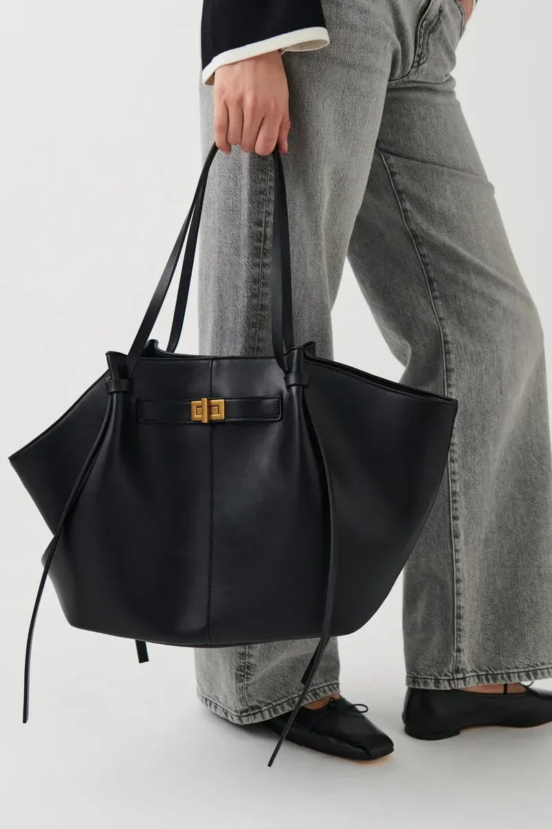Elegant håndtaske – Tidløs og praktisk