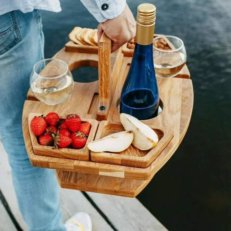 Elegant træ picnicbord til vin – funktionelt og stilfuldt