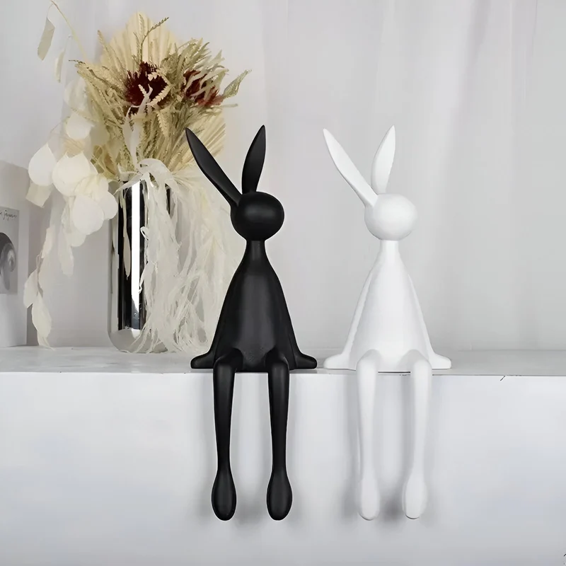 Moderne Påskehare i Elegant Design - Sort/Hvid/Blå