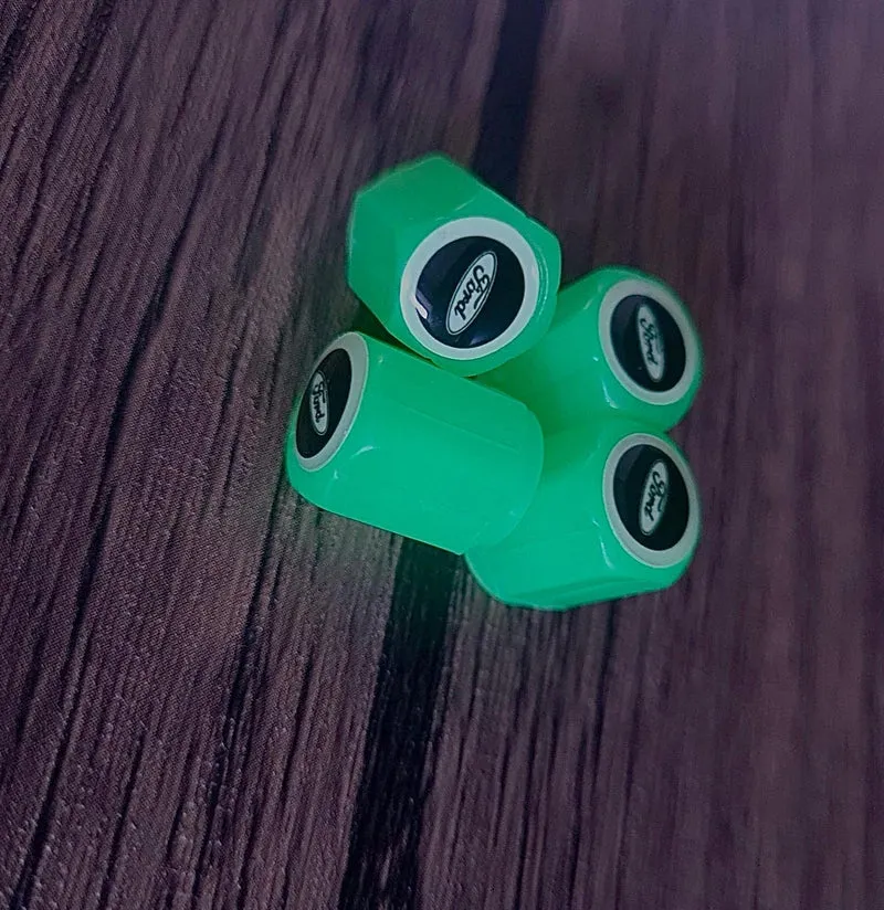 Sæt af 4 Lysende Ventilpropper med Logo – LysaMatic