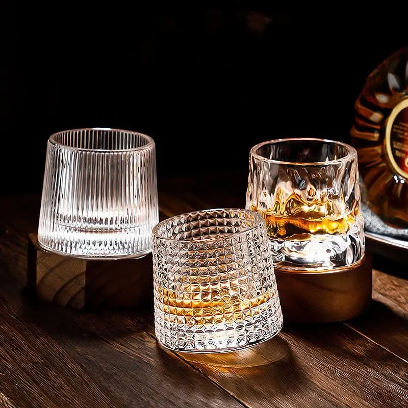 Elegant Whiskyglas med Drejefunktion i Japan-Stil