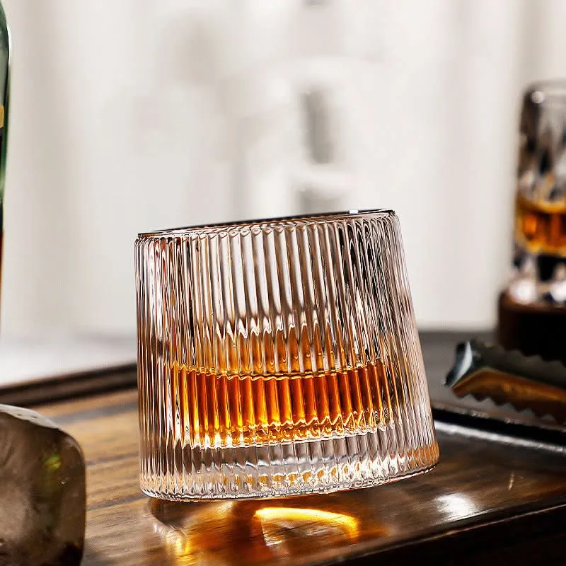 Elegant Whiskyglas med Drejefunktion i Japan-Stil