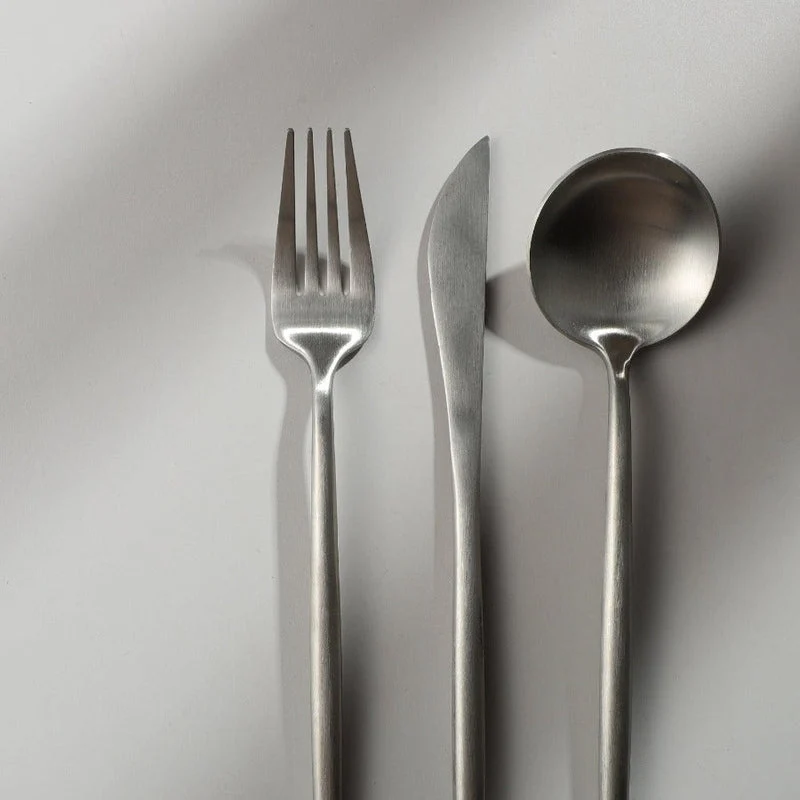 Moderne Minimalistiske Bestik til Din Tabel