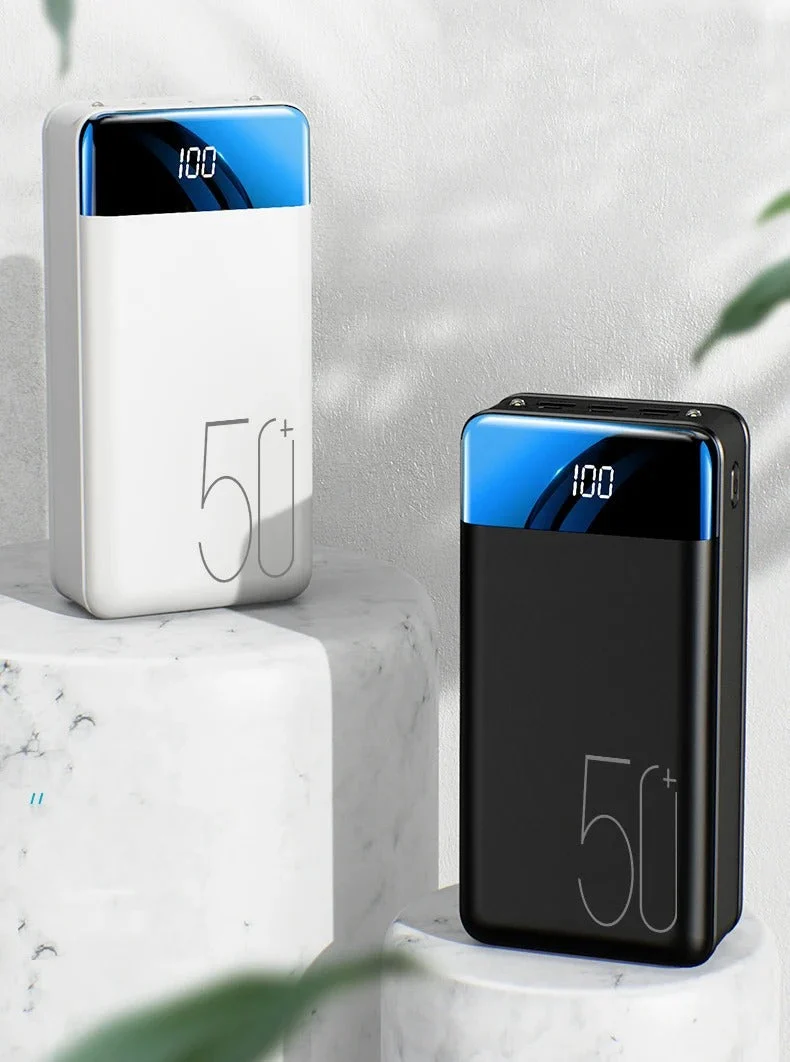 Kraftfuld 50.000mAh Power Bank - Hurtig opladning til alle enheder