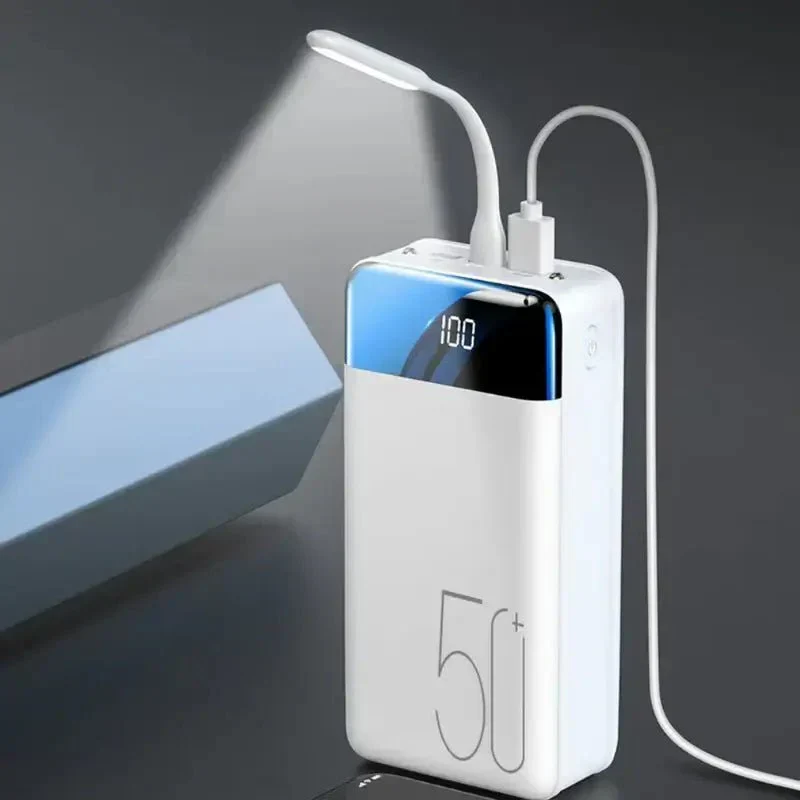 Kraftfuld Powerbank med 50.000 mAh Kapacitet