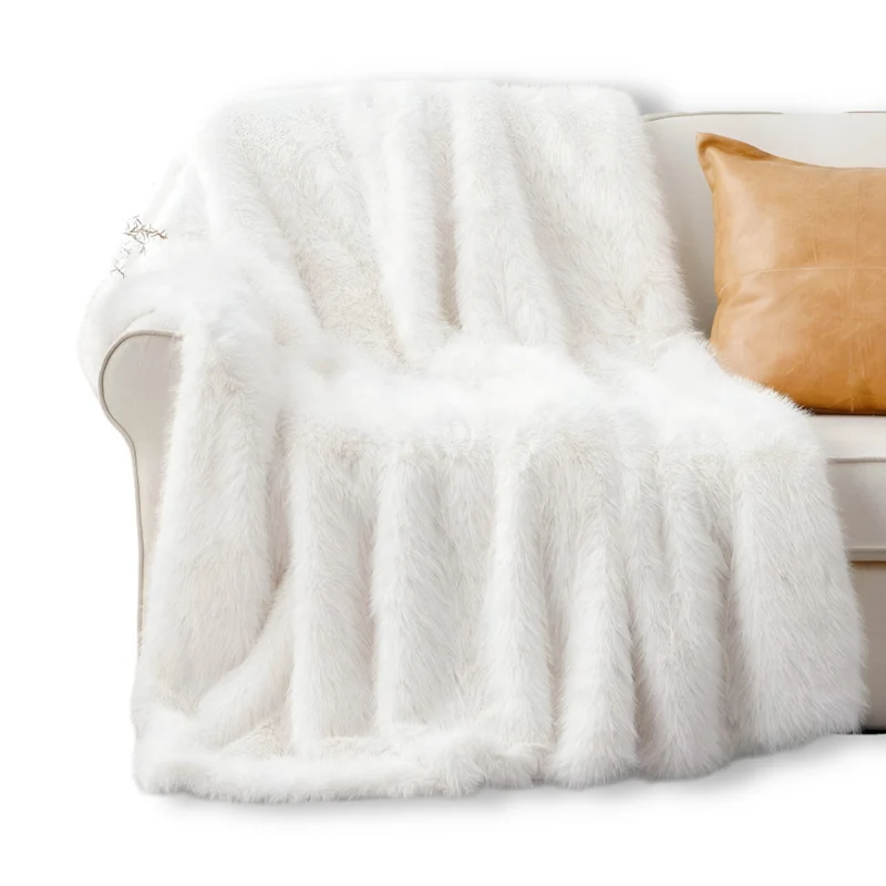 Luksus Fleece Tæppe i Syntetisk Pels – Blødt Tæppe til Seng og Sofa