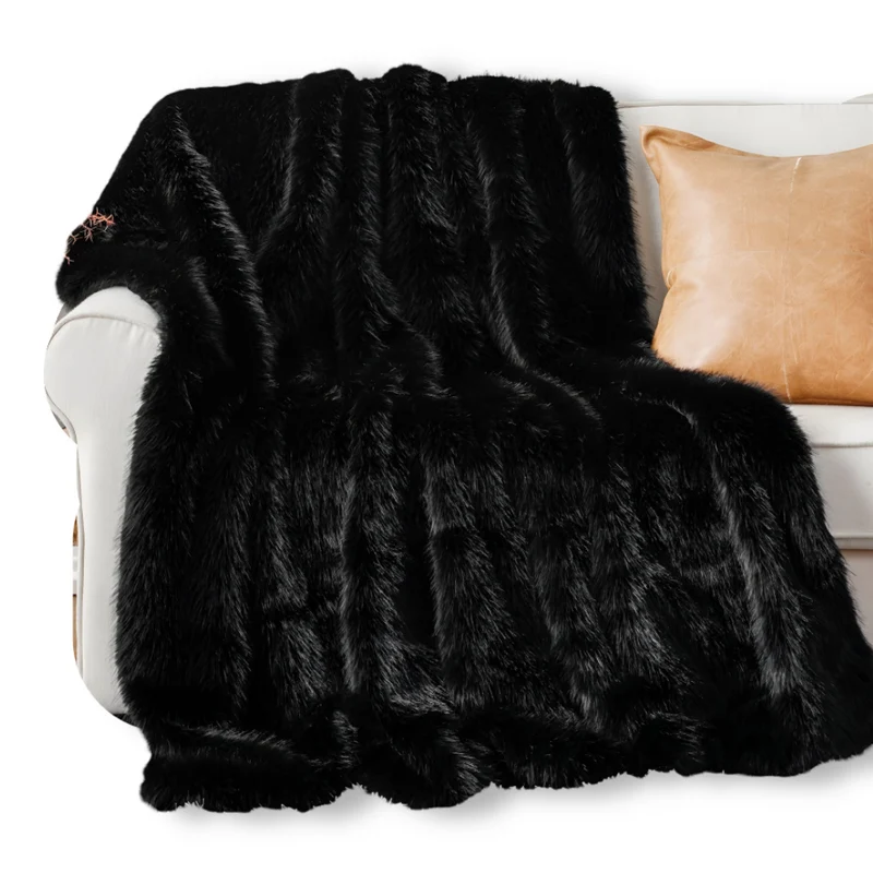 Luksus Fleece Tæppe i Syntetisk Pels – Blødt Tæppe til Seng og Sofa