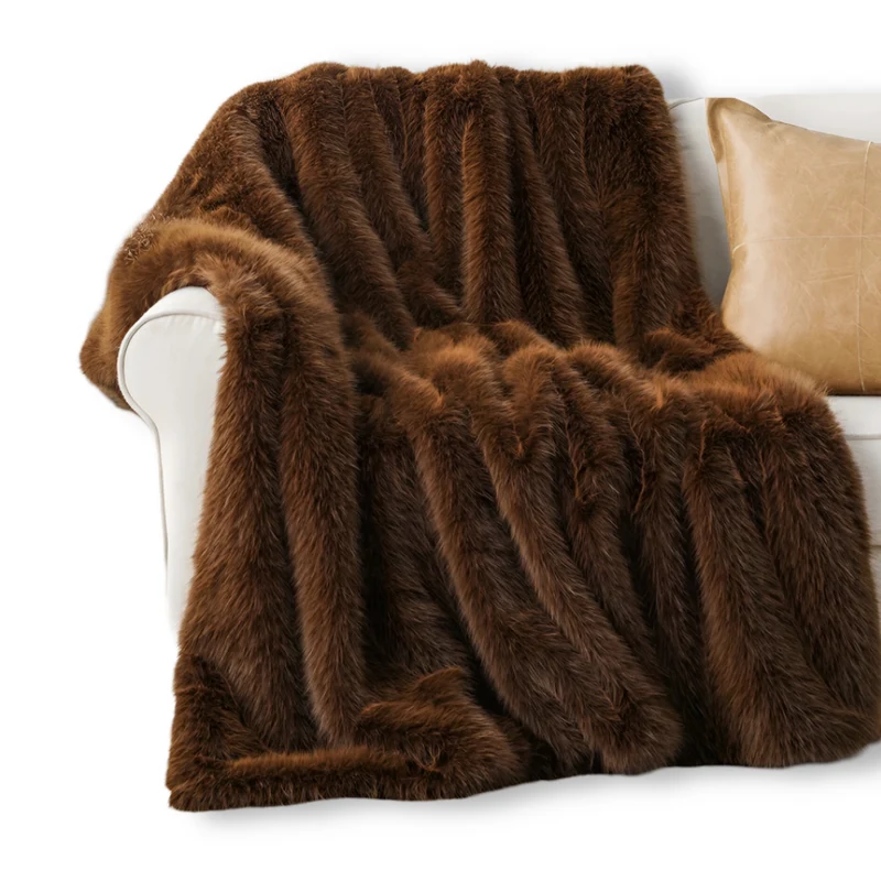 Luksus Fleece Tæppe i Syntetisk Pels – Blødt Tæppe til Seng og Sofa