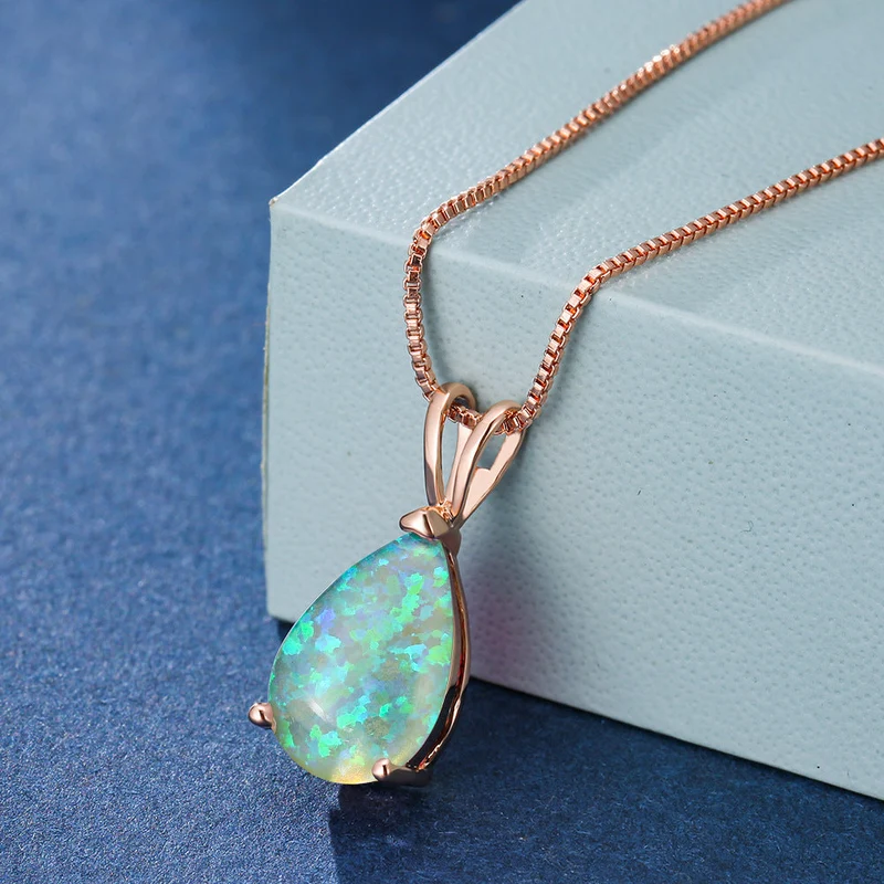 Minimalistisk Halskæde med Opal Vedhæng – Selina