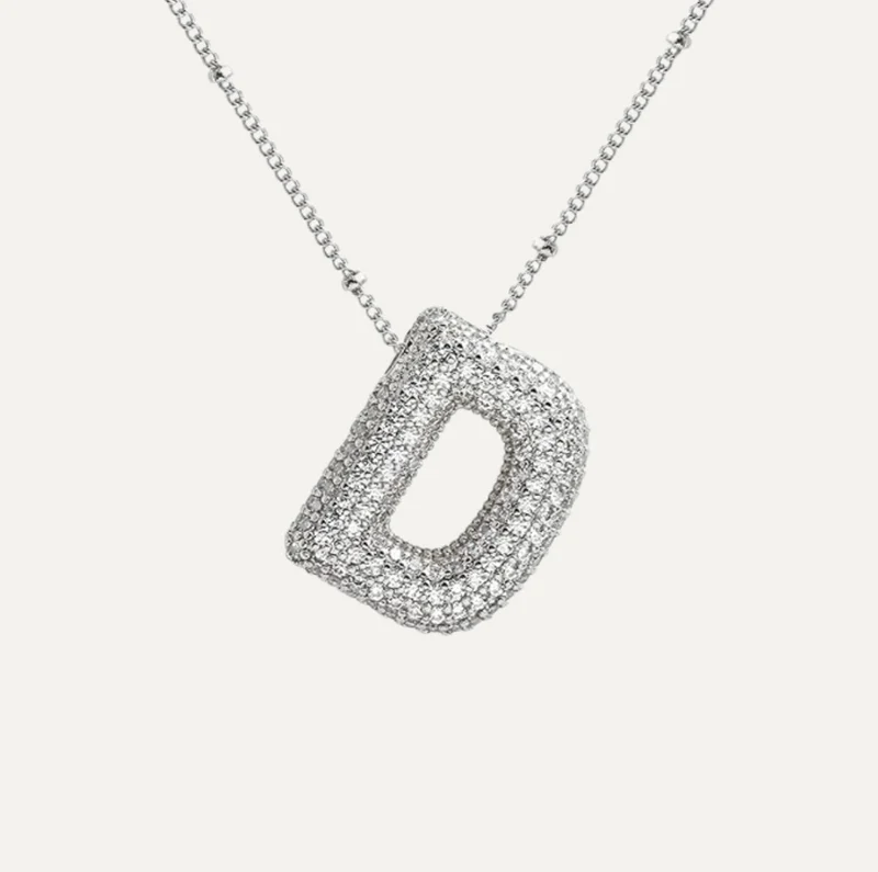 Diamant halskæde med bogstav