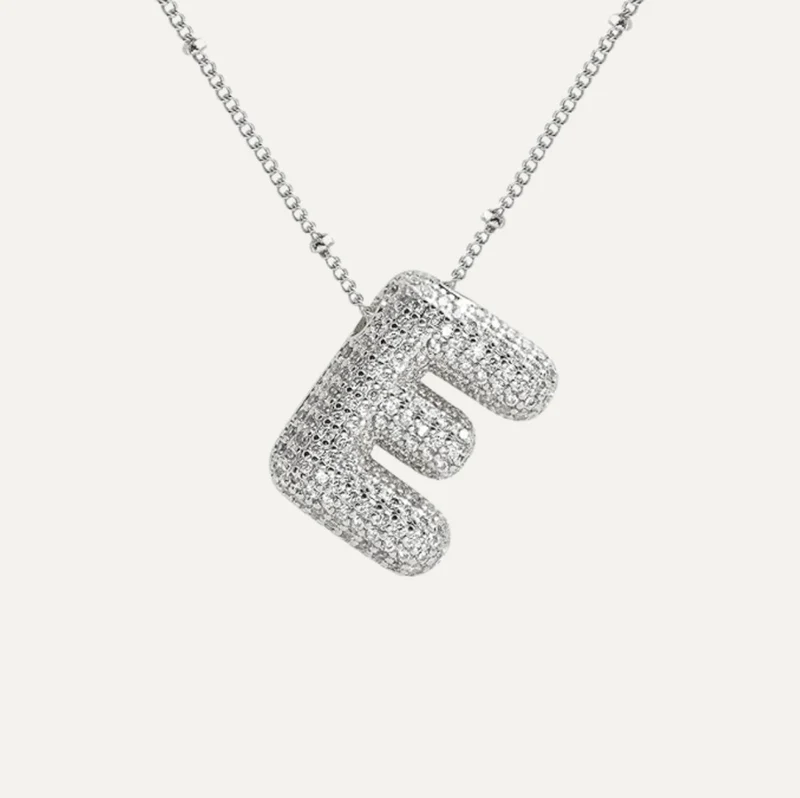 Diamant halskæde med bogstav