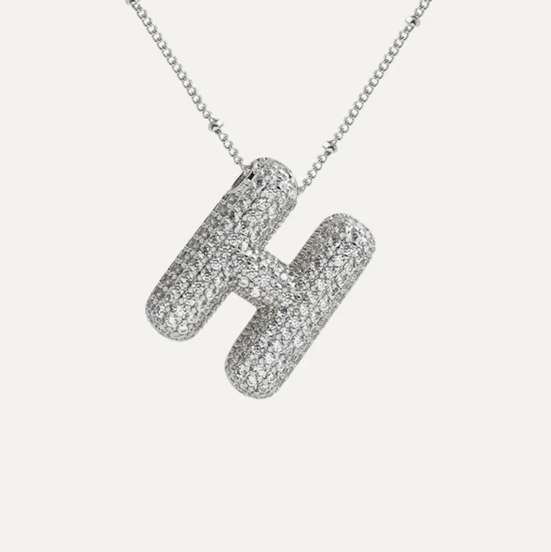 Diamant halskæde med bogstav