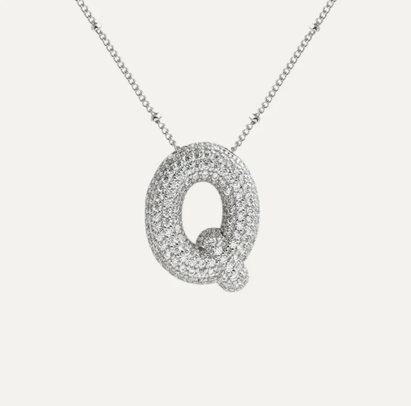 Diamant halskæde med bogstav