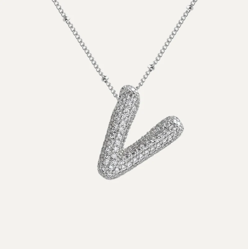 Diamant halskæde med bogstav