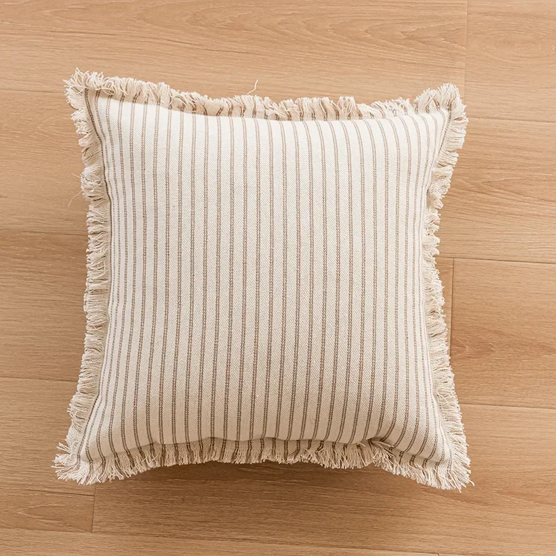 Pudebetræk i jacquard med frynser – Klassisk og behagelig