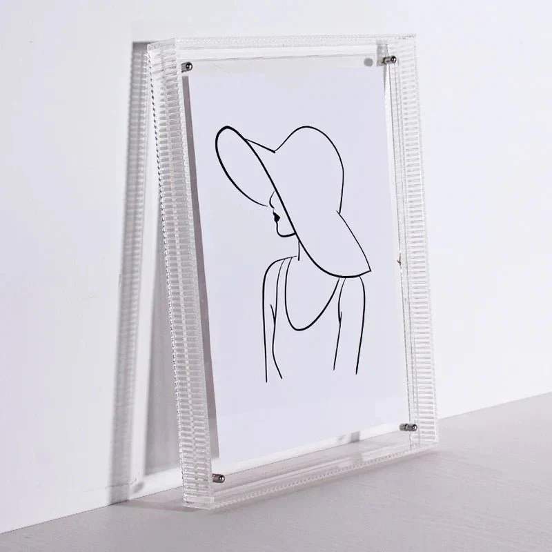 Minimalistisk farvet fotorahme i klart akryl