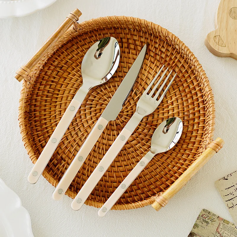 Elegant Sæt af 24 Stk. Rustfrit Stål Bestik – GourmetKlassik