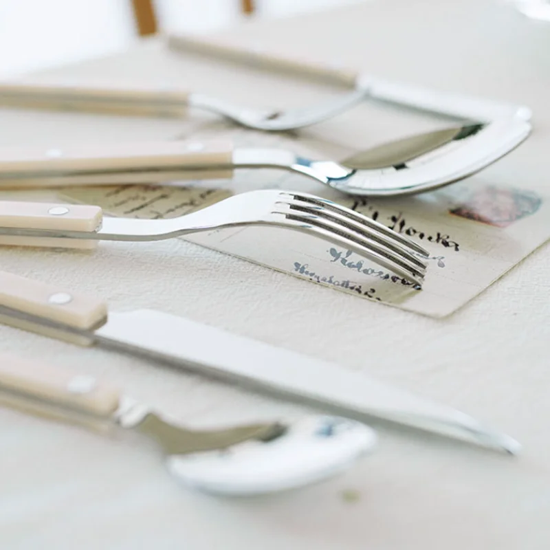 Elegant Sæt af 24 Stk. Rustfrit Stål Bestik – GourmetKlassik