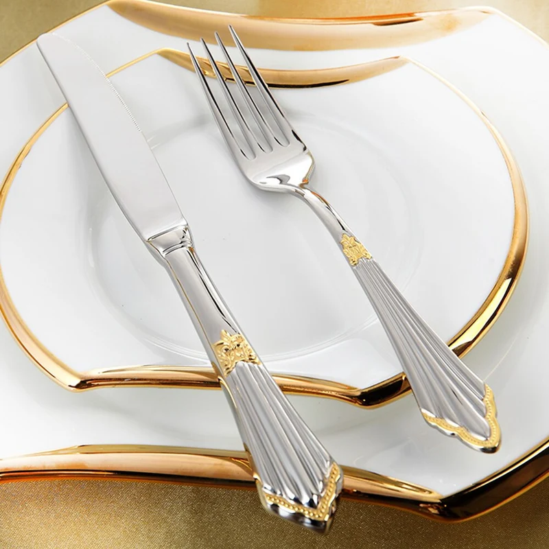 Elegant Sæt af Bestik i Rustfrit Stål med Guldfinish – LuxCut