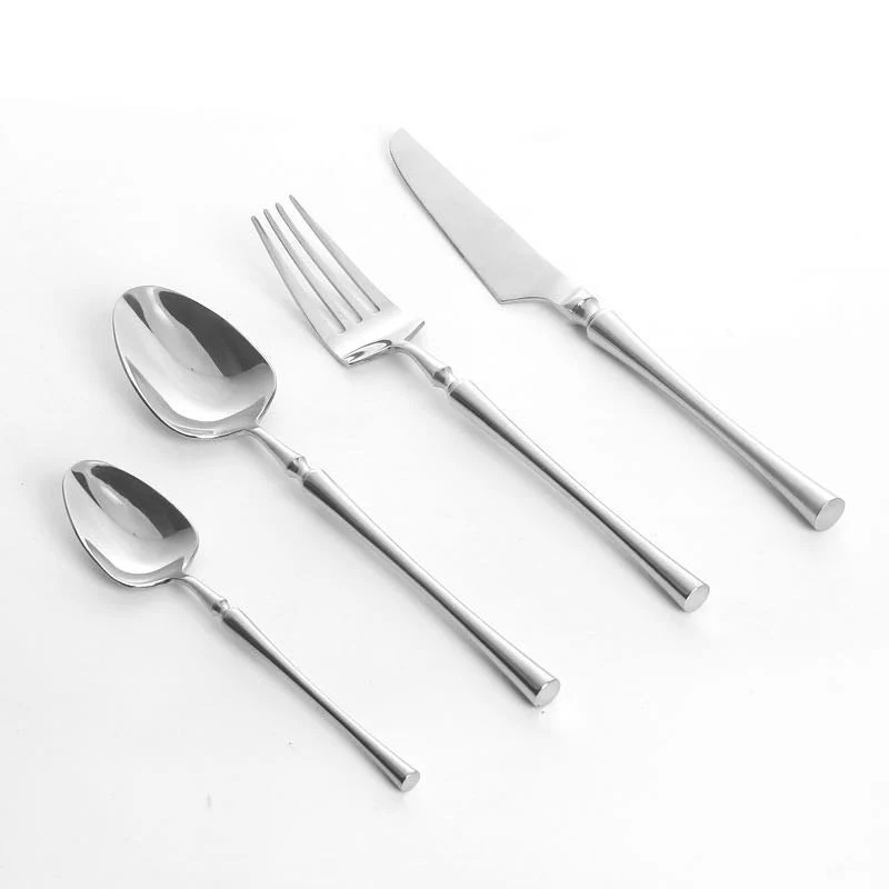 Elegant Sæt af 24 Stk. Rustfrit Stål Bestik – GlanzSet