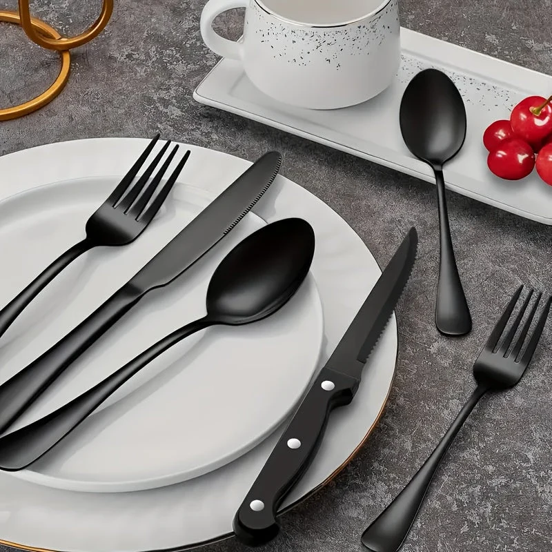 Elegant sæt af 24 dele i sort rustfrit stål til enhver lejlighed