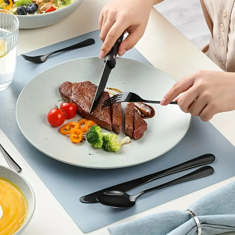 Elegant sæt af 24 dele i sort rustfrit stål til enhver lejlighed
