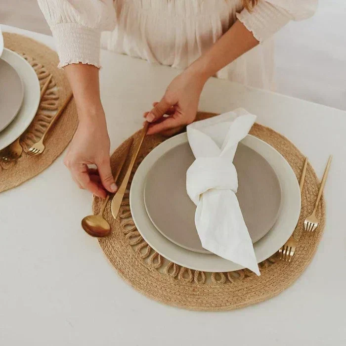 Elegant Sæt af Rustfrit Stål Bestik – Guld Design | 24 eller 48 dele