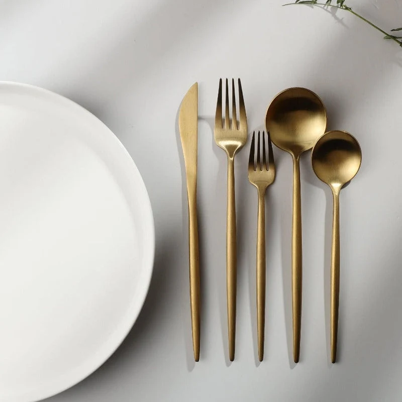 Elegant Sæt af Rustfrit Stål Bestik – Guld Design | 24 eller 48 dele