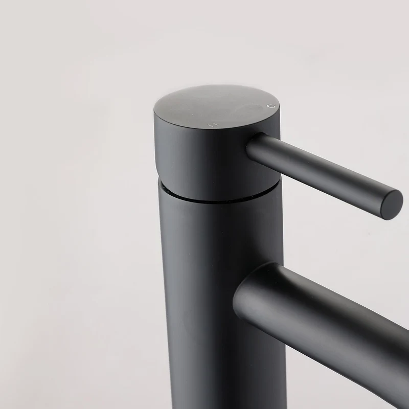 Sort vandhane til vask med mat sort finish – Kold vandblanding