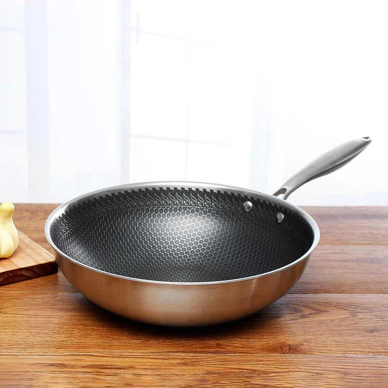 Ridsikker stainless steel pande med non-stick belægning
