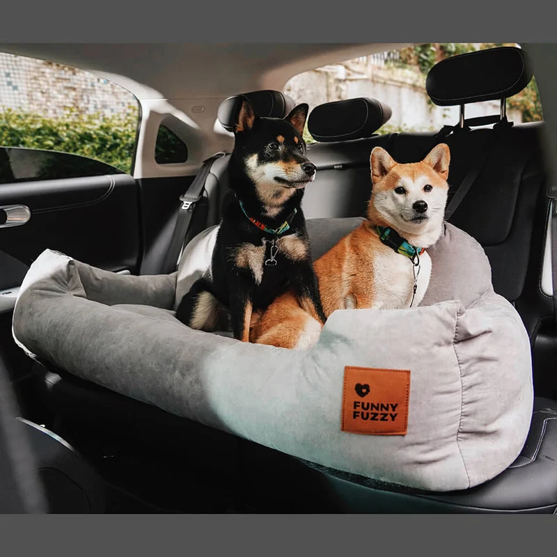 Komfortabel hundeseng til bil – RoadPaw