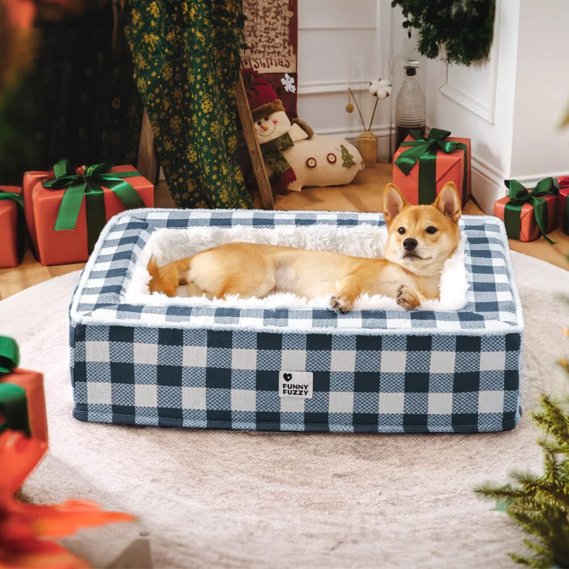 Vinterhundeseng i blødt ternet design - Skotsk seng til kolde dage