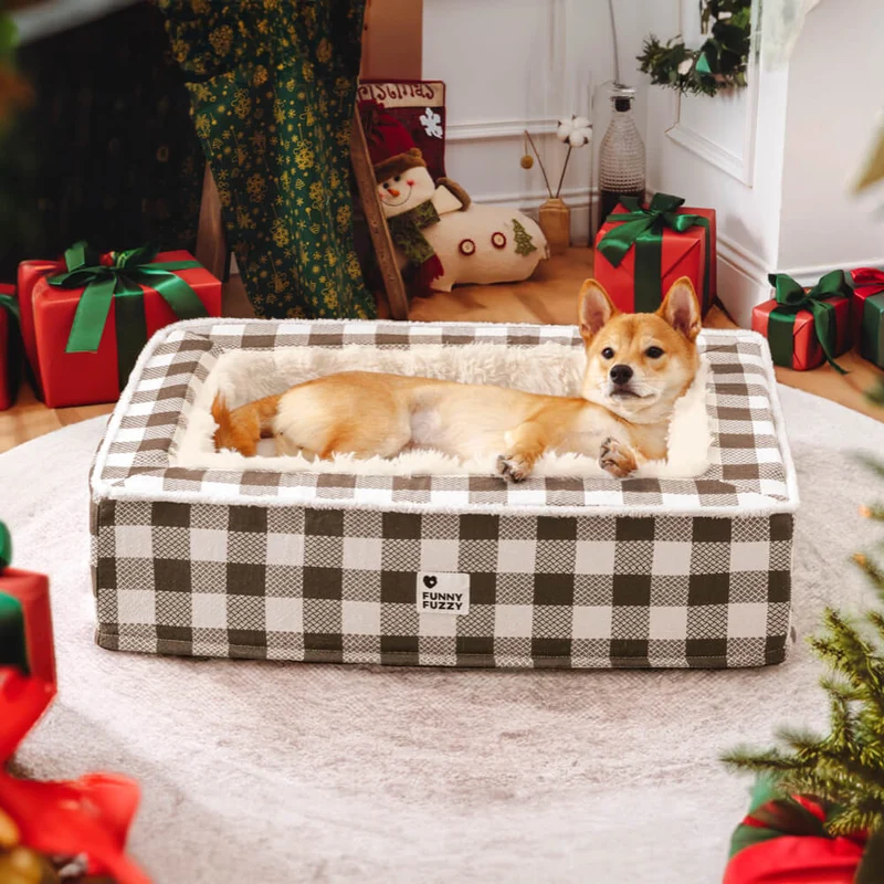 Vinterhundeseng i blødt ternet design - Skotsk seng til kolde dage