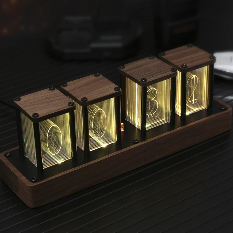 Retro Moderne Rørur – Digital RGB LED Ur til Unik Indretning
