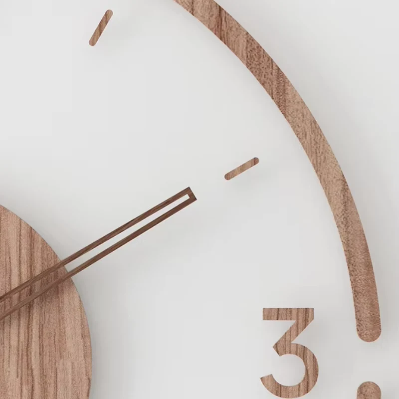 Moderne vægur i træ – Minimalistisk og stilfuldt design til stuen