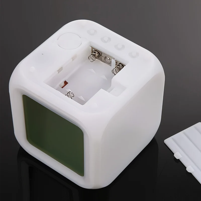 LED Digital Ur med Temperaturdisplay – Stille og Lysende til Enhver Rum
