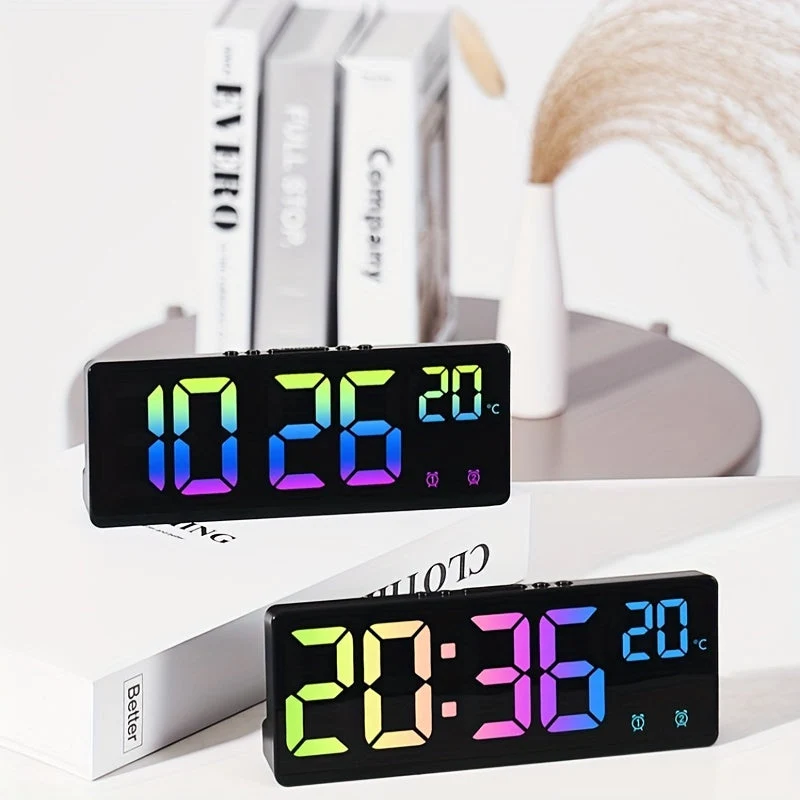 Digital Ur med RGB – Stemmekontrol, Dobbelt Alarm og Temperaturvisning