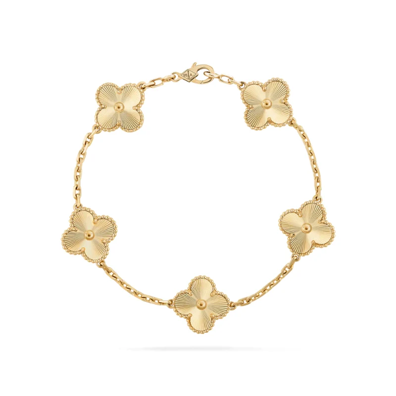 Elegante Armbånd med Tidøs Charme og Raffineret Design