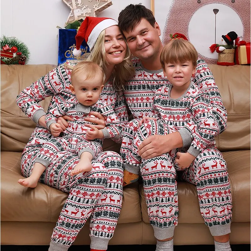 Familie Julepyjamas | Behagelige og Stilfulde til Alle