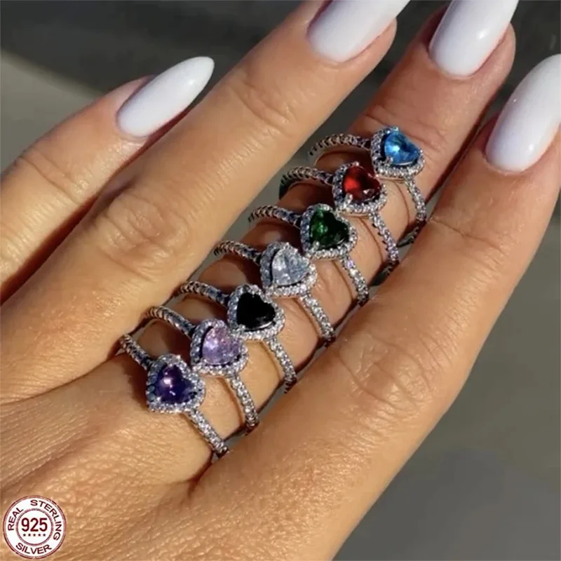 Forlovelsesring med hjerteformet diamant – kærlighedssymbol