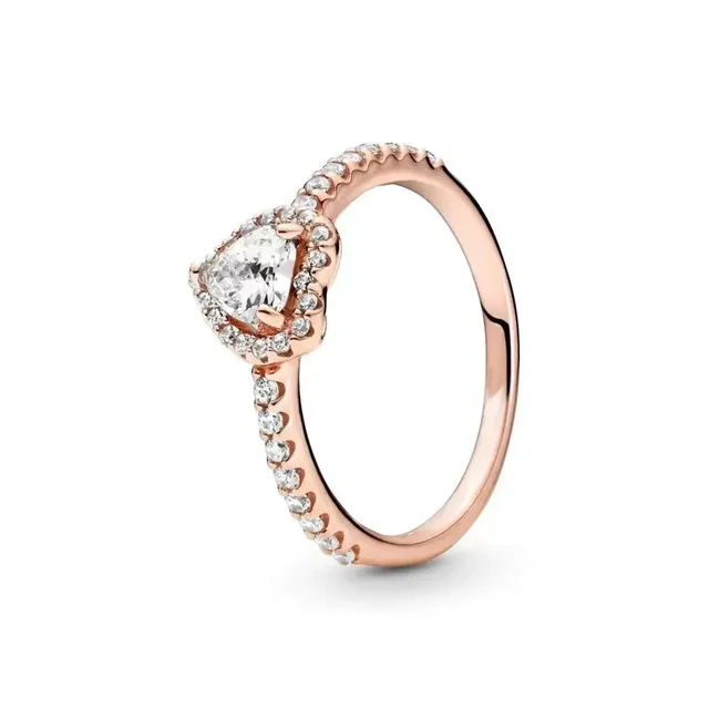 Forlovelsesring med hjerteformet diamant – kærlighedssymbol