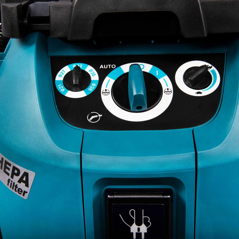 Professional Vacuum Cleaner Makita VC4210MX 1200W