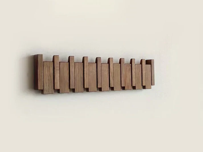 Musikalsk Garderobe | Elegant Pianoform i Kvalitetstræ