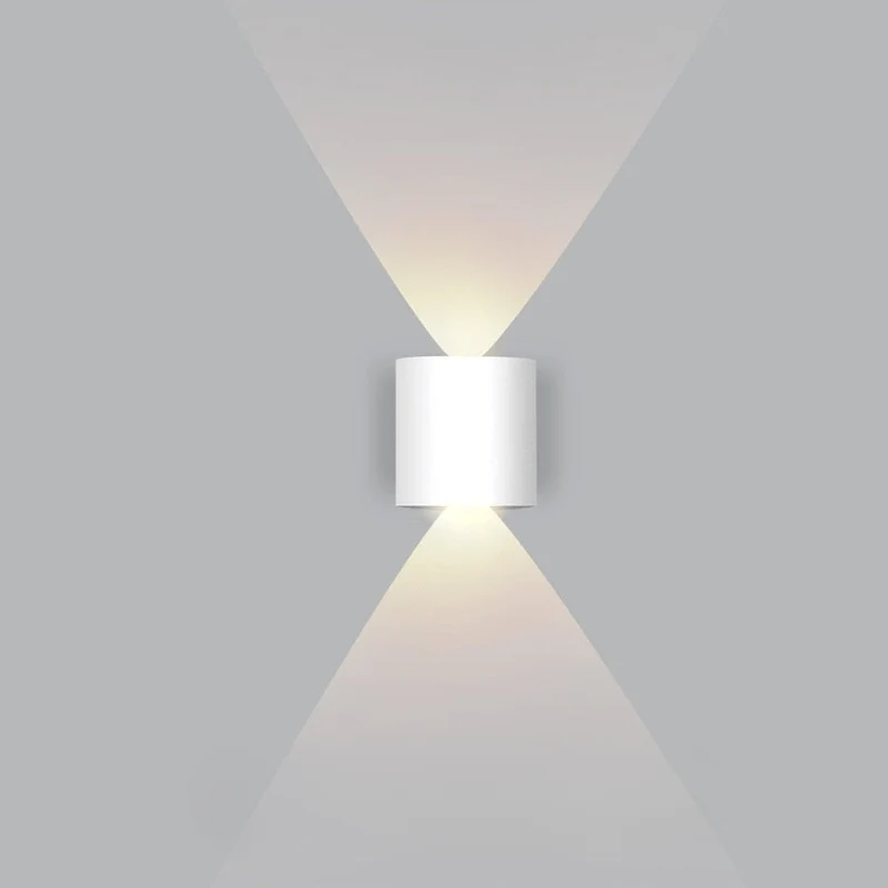 Vejrbestandig LED Væglampe til Udendørsbrug – Elegant Belysning i Aluminium
