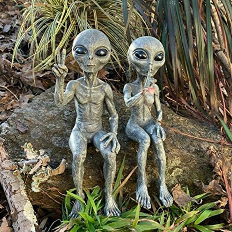Skør Alienfigur i Resin til Have og Udendørsområder