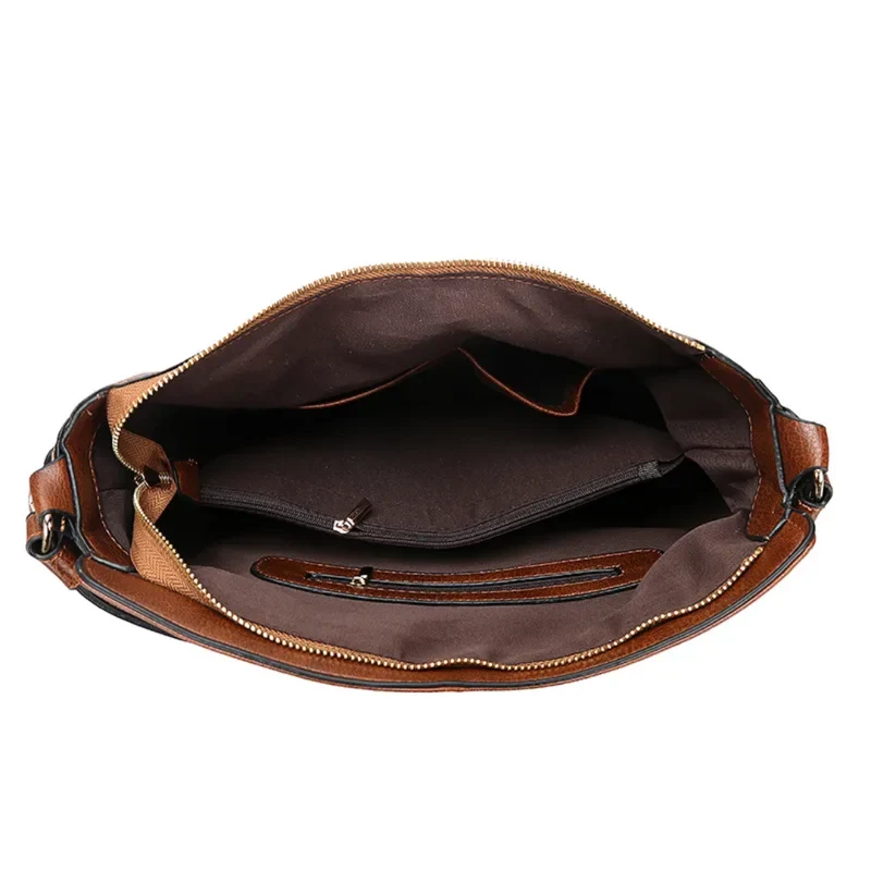 Stilfuld og Rummelig Hobo Taske med Vintage Design