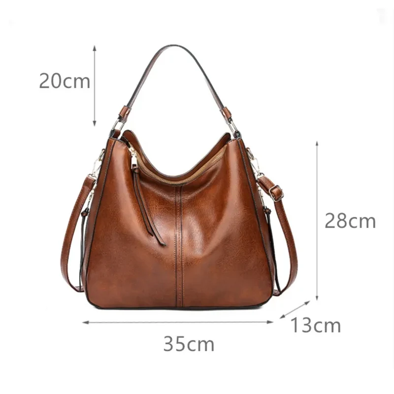 Stilfuld og Rummelig Hobo Taske med Vintage Design
