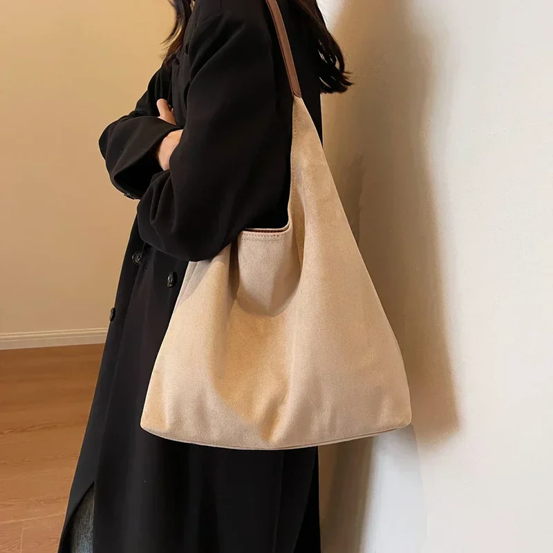 Elegant Tote i Blødt Naturmateriale