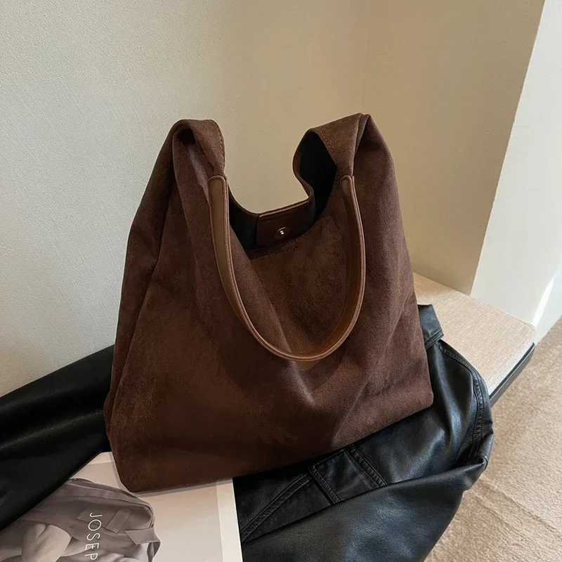 Elegant Tote i Blødt Naturmateriale