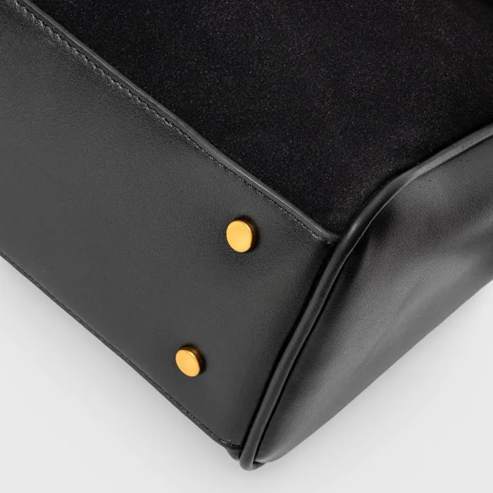 Elegant skuldertaske i luksuriøst mikrofiber med veganske detaljer